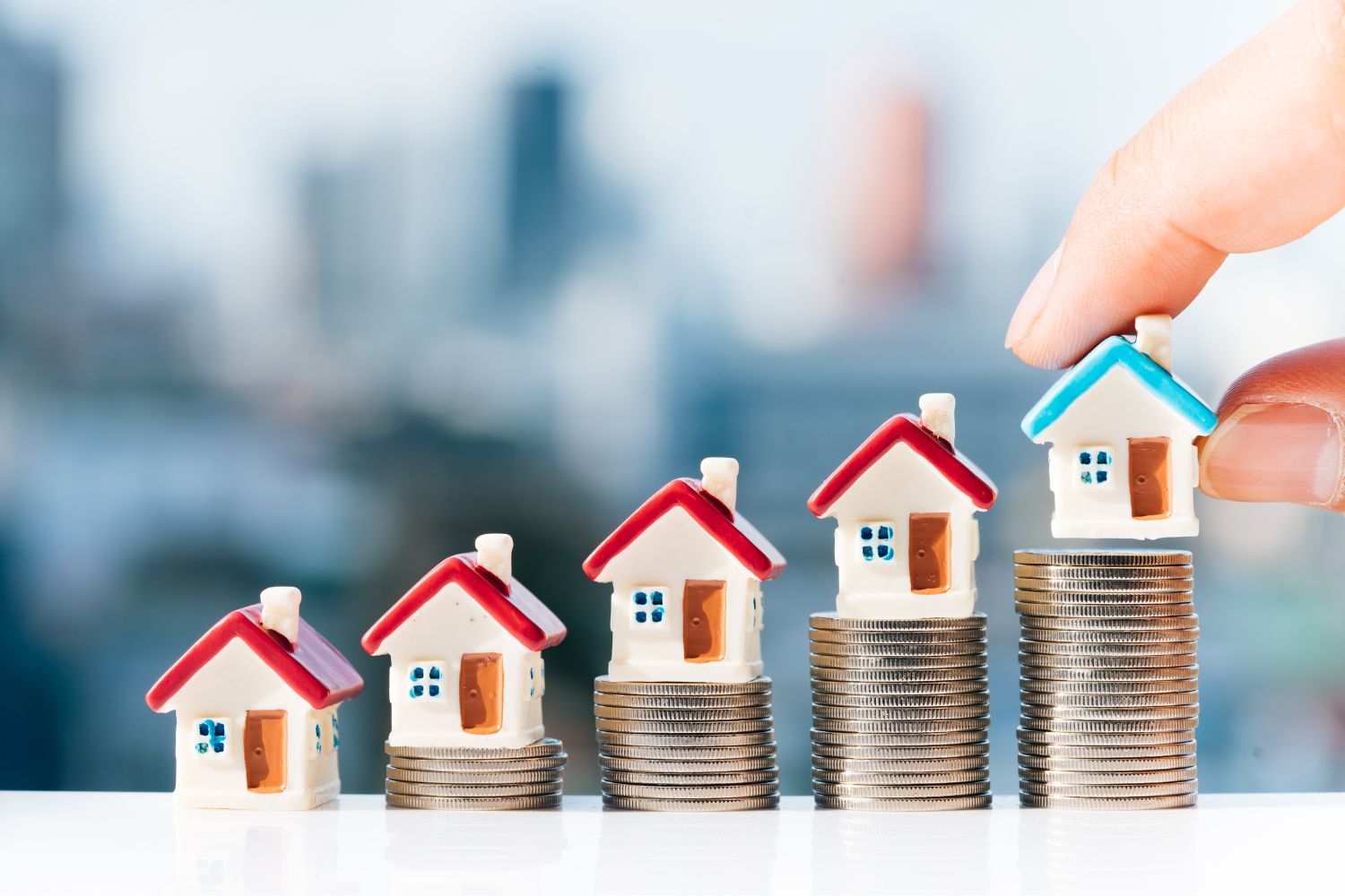 Có nhiều yếu tố khác nhau ảnh hưởng đến lãi suất