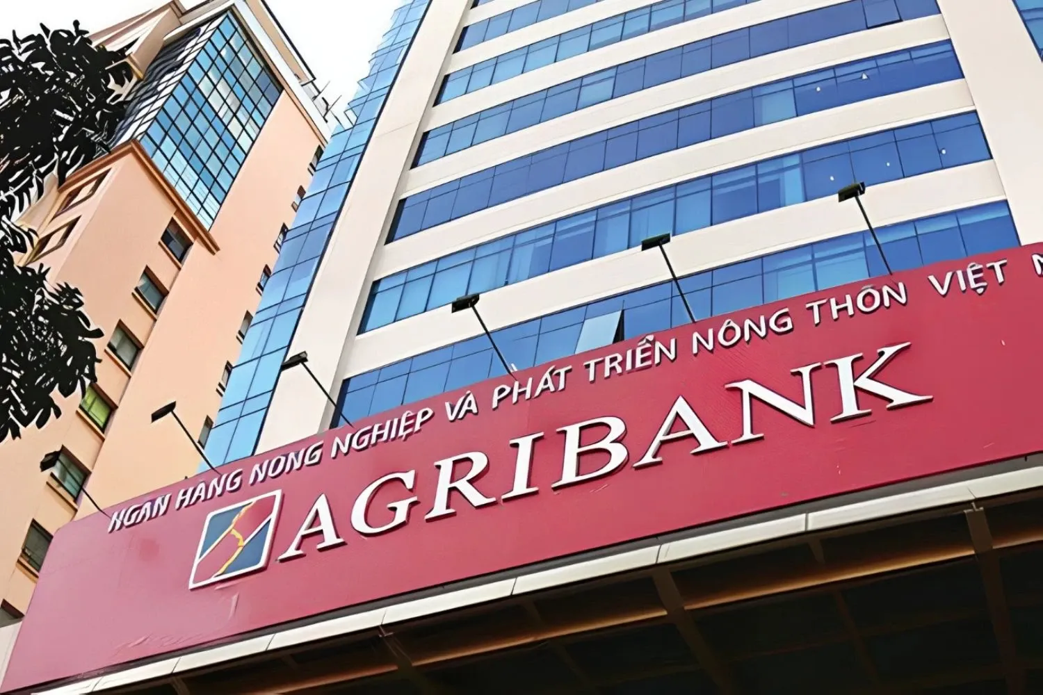 Agribank sở hữu mạng lưới chi nhánh rộng khắp, đáp ứng nhu cầu giao dịch của học sinh, sinh viên tại nhiều địa phương.