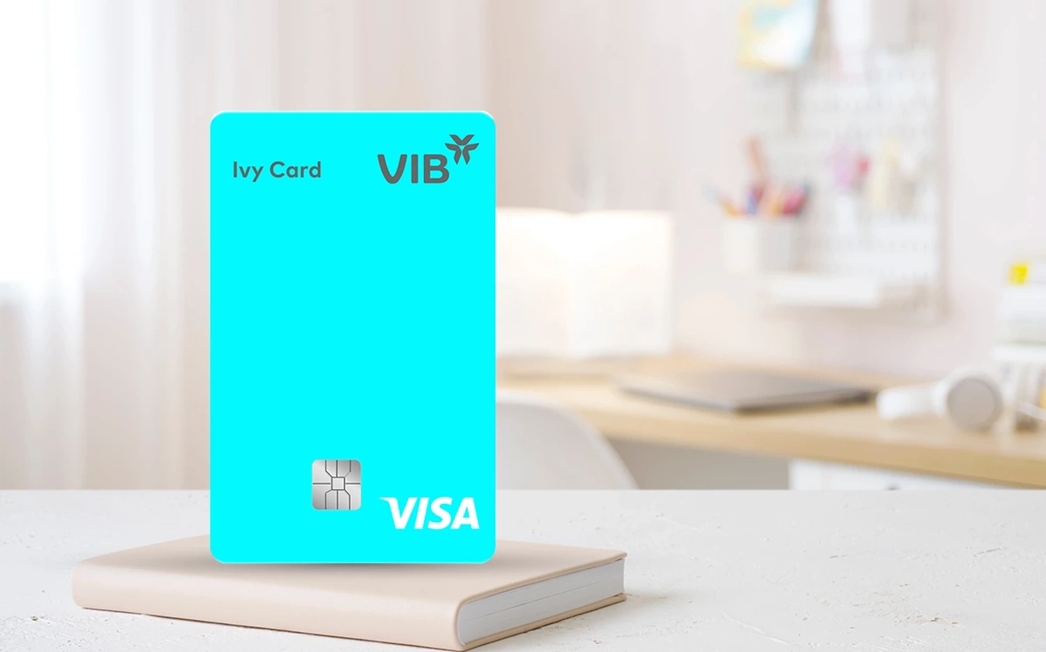 Người từ đủ 15 tuổi trở lên, không bị hạn chế/mất năng lực hành vi dân sự có quyền tự đi mở tài khoản thanh toán cá nhân mà không cần sự can thiệp của cha mẹ.