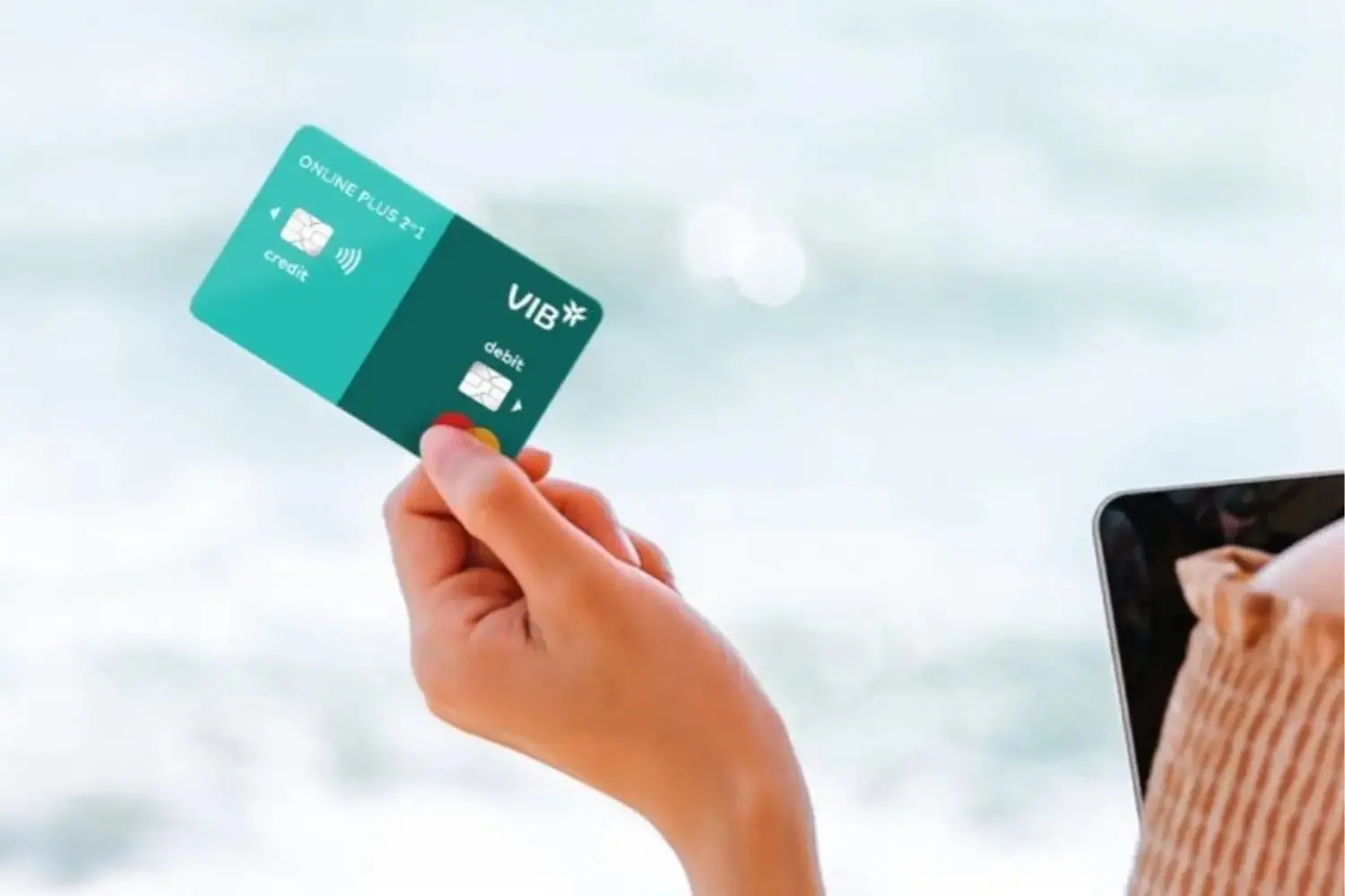 Khách hàng mở mới thẻ tín dụng Mastercard VIB có thể nhận ưu đãi hoàn phí thường niên Khách hàng mở mới thẻ tín dụng Mastercard VIB có thể nhận ưu đãi hoàn phí thường niên