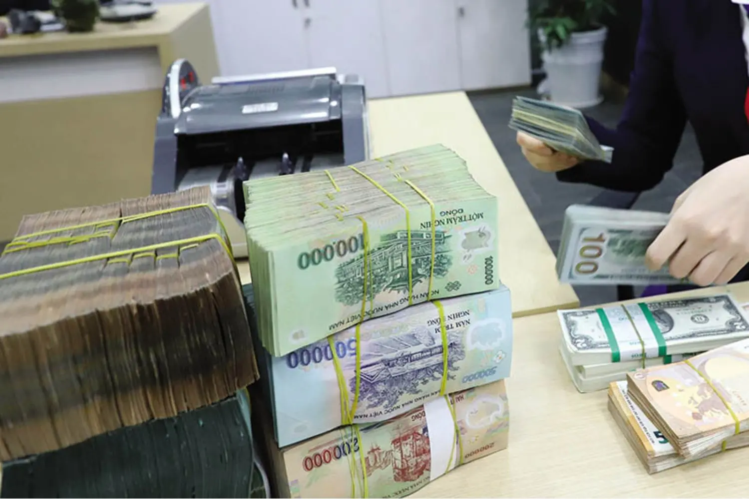 Top các ngân hàng cho vay trả góp lãi suất thấp ưu đãi