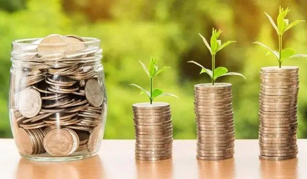 Gửi tiền tiết kiệm hàng tháng để đi du lịch là cách được nhiều người lựa chọn