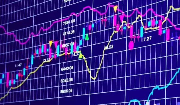 Khi nắm giữ cổ phiếu, khách hàng sẽ nhận được khoản lợi nhuận của công ty.