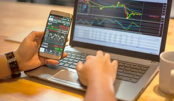 Đầu tư cổ phiếu là một trong những hình thức đang phát triển mạnh mẽ nhất hiện nay