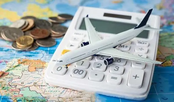 Bạn có thể tìm mua vé máy bay giá rẻ trên các ứng dụng du lịch