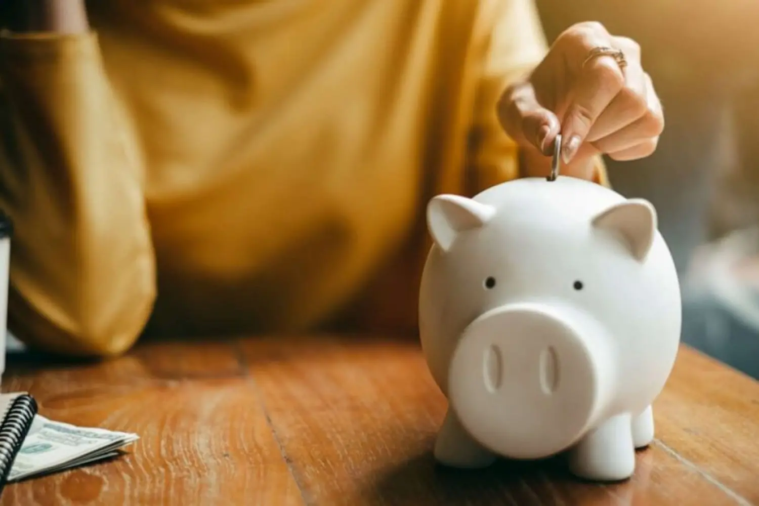 Cắt giảm chi tiêu không cần thiết để tiết kiệm tiền