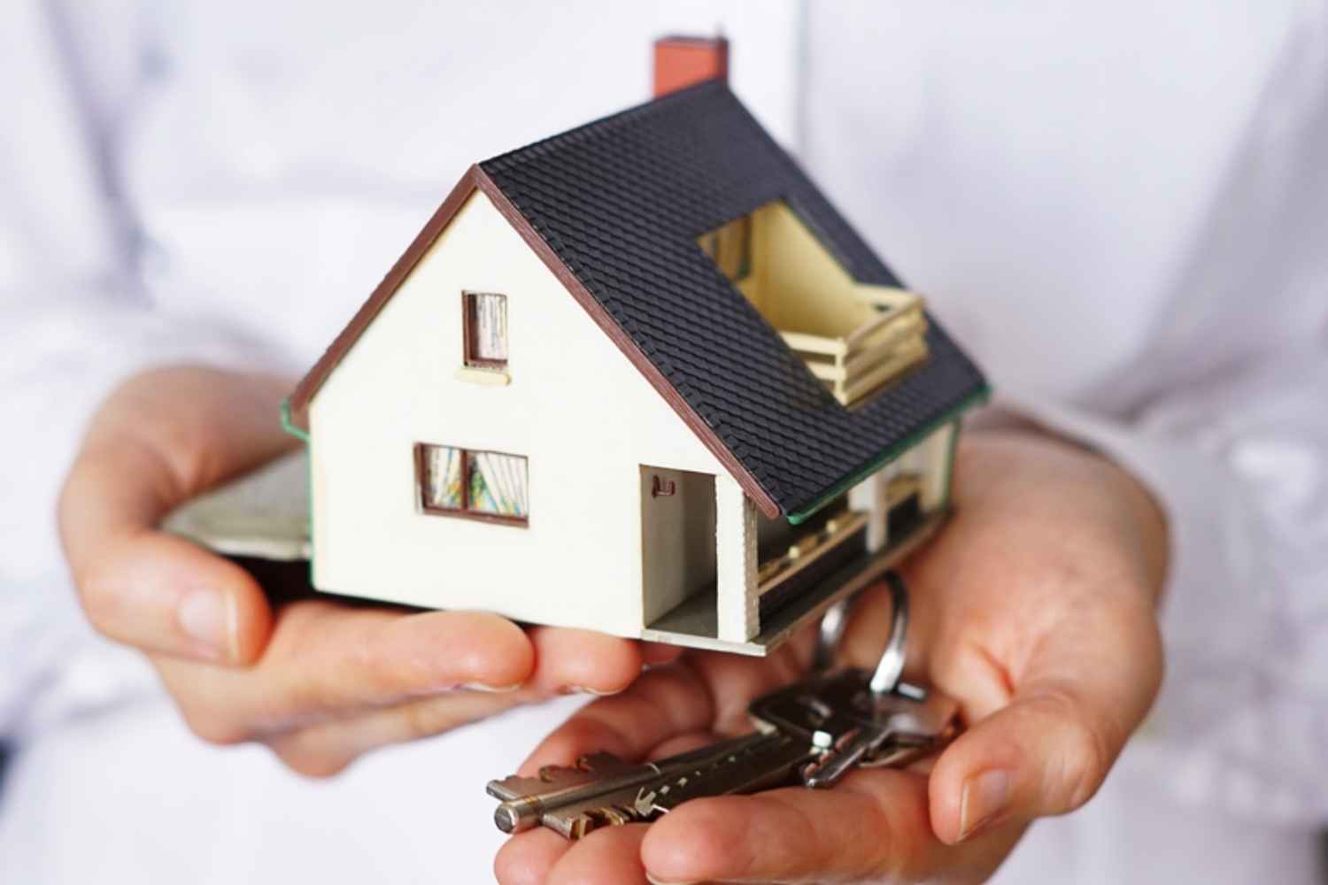 Điều kiện về nơi cư trú và thường trú