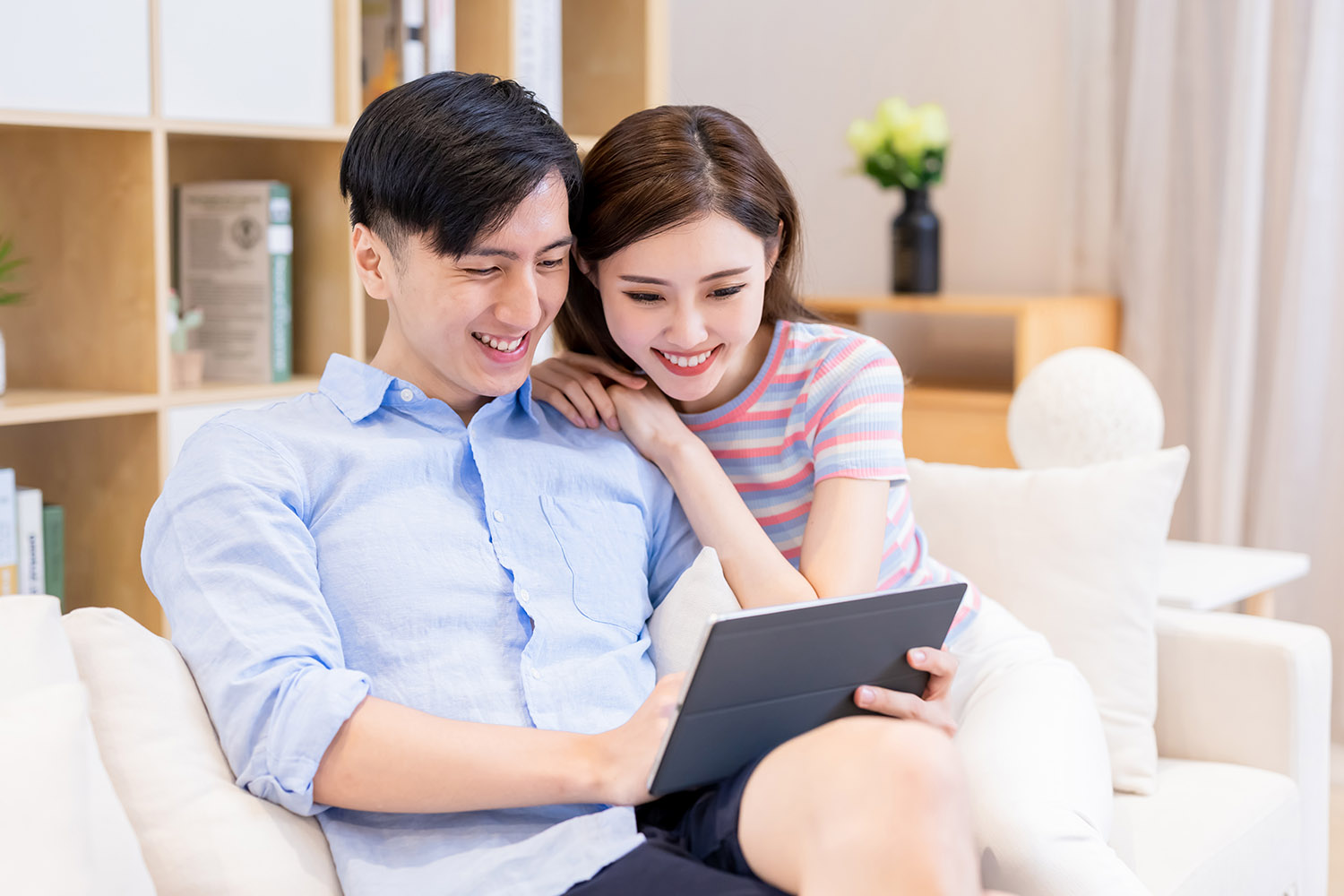 Tại sao chúng ta cần có kế hoạch tiết kiệm khi còn trẻ?