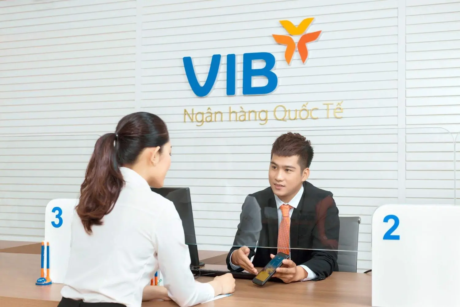 Mua bảo hiểm nhân thọ cho bố mẹ ở đâu