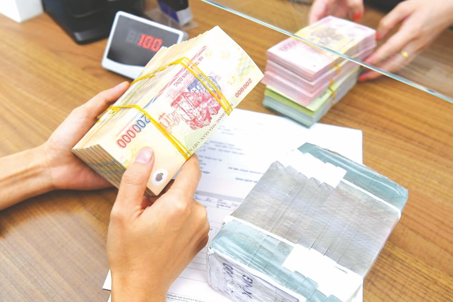 Bảo hiểm tiền gửi bảo vệ cho người gửi tiền vào ngân hàng