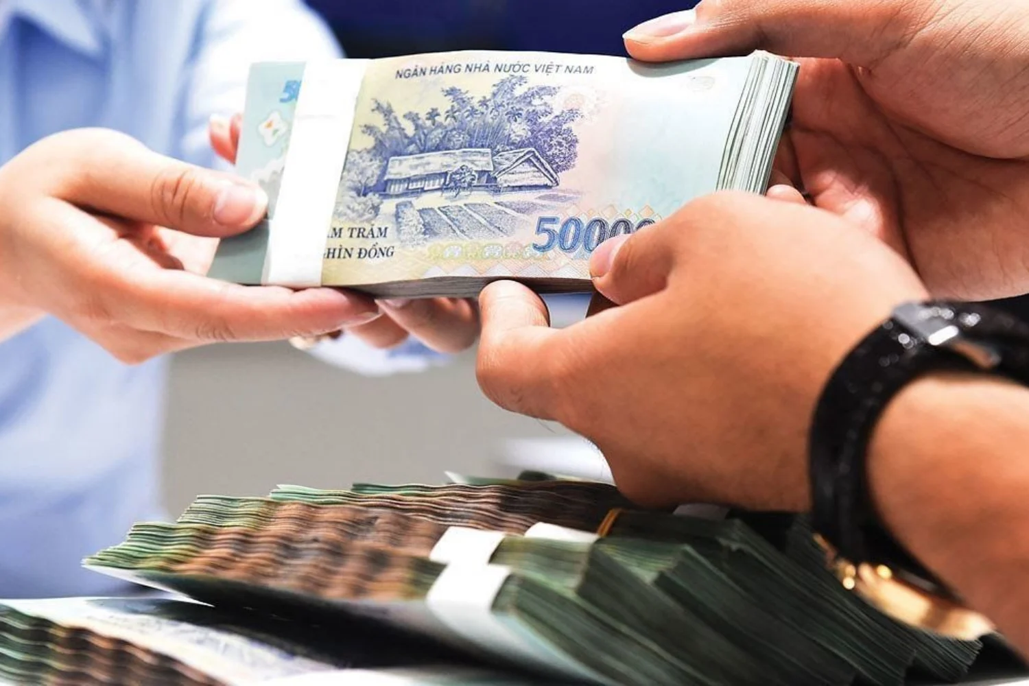 Thanh toán đúng hạn để tránh bị phạt với lãi suất cao.