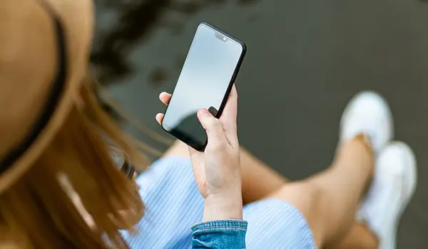 Nếu bạn chuyển khoản vào cuối tuần thì thời gian giao dịch sẽ lâu hơn bình thường