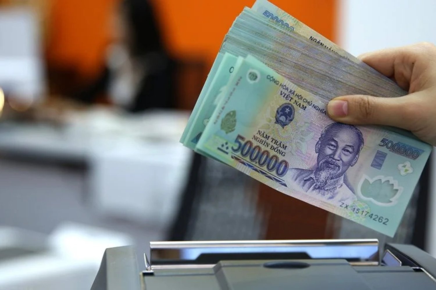 Cần cân nhắc kỹ lưỡng các yếu tố quan trọng trước khi quyết định vay để đảm bảo có khoản vay phù hợp
