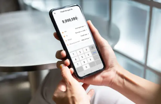 Việc chuyển tiền thông qua Internet Banking rất nhanh chóng và tiện lợi