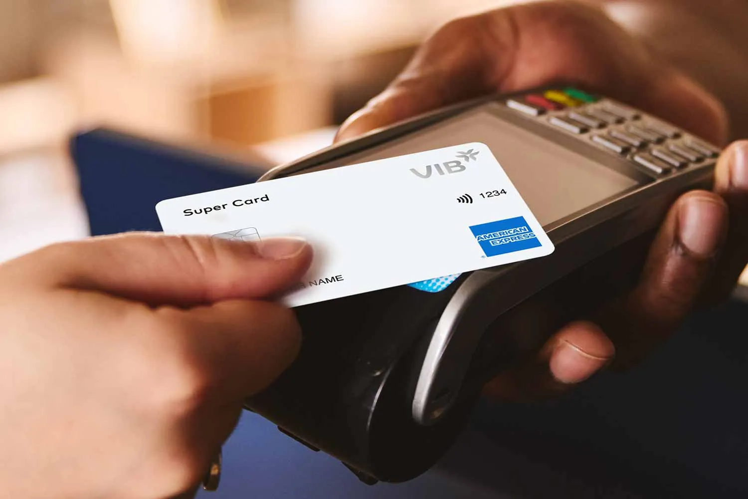 Thẻ tín dụng hạn mức cao, mua sắm không cần lo đến vấn đề tài chính