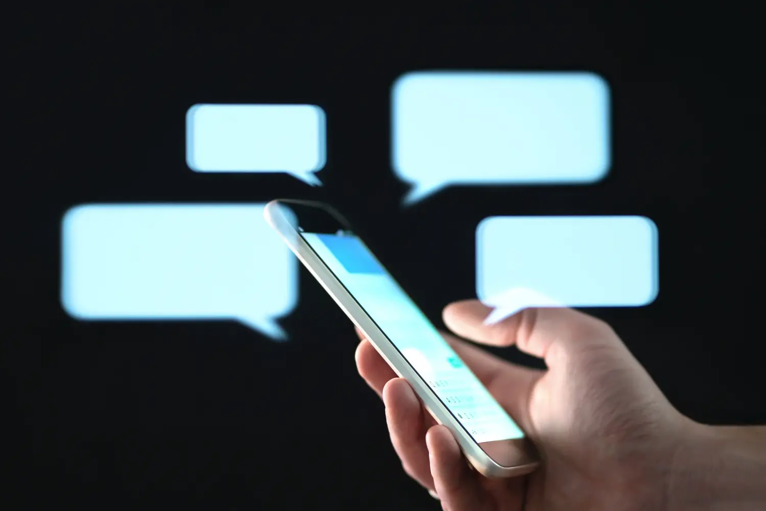 Kiểm tra hạn mức thẻ tín dụng qua SMS nhanh chóng