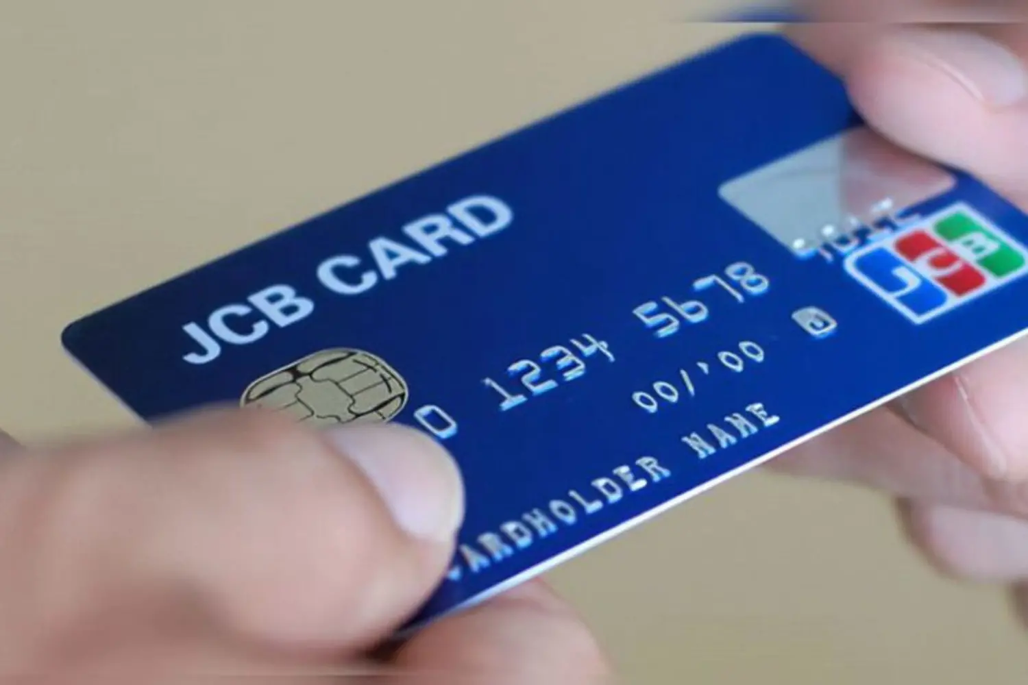 Những điểm khác biệt giữa thẻ JCB và thẻ Visa