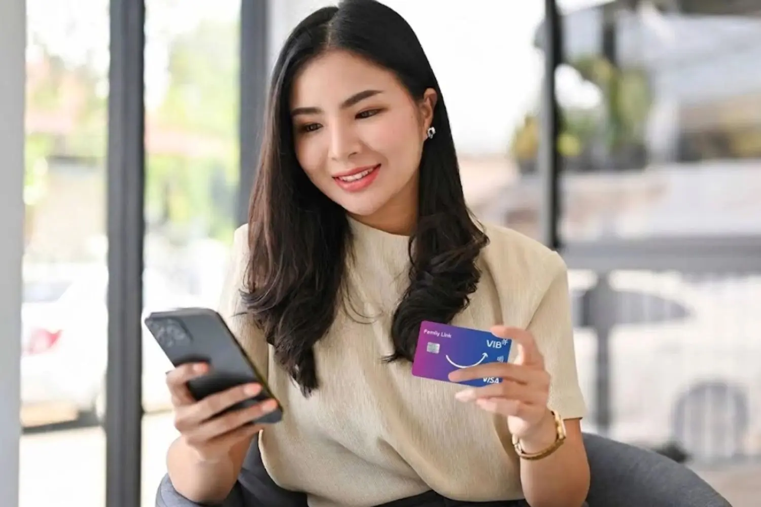Hiện nay, VIB hỗ trợ người dùng kiểm tra sao kê thẻ tín dụng trực tuyến nhanh chóng thông qua các ứng dụng ngân hàng số.
