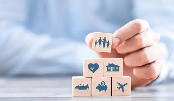 Bảo hiểm nhân thọ và phi nhân thọ sẽ giúp bạn phòng ngừa trước những rủi ro trong cuộc sống