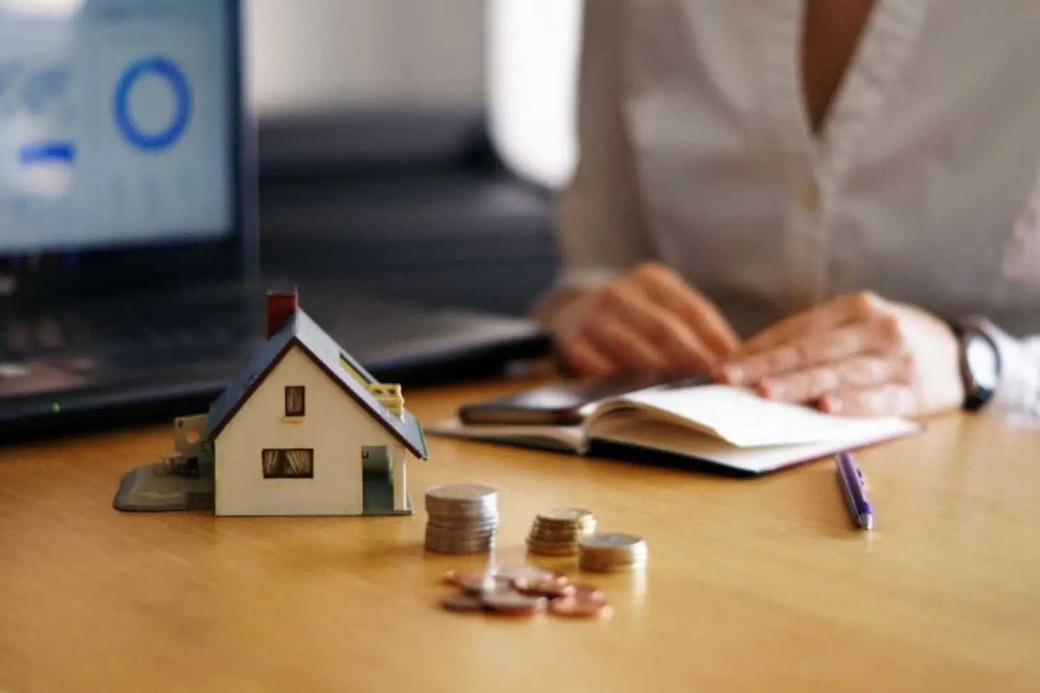 Lãi suất thả nổi là gì? Ưu nhược điểm, cách tính và ví dụ cụ thể