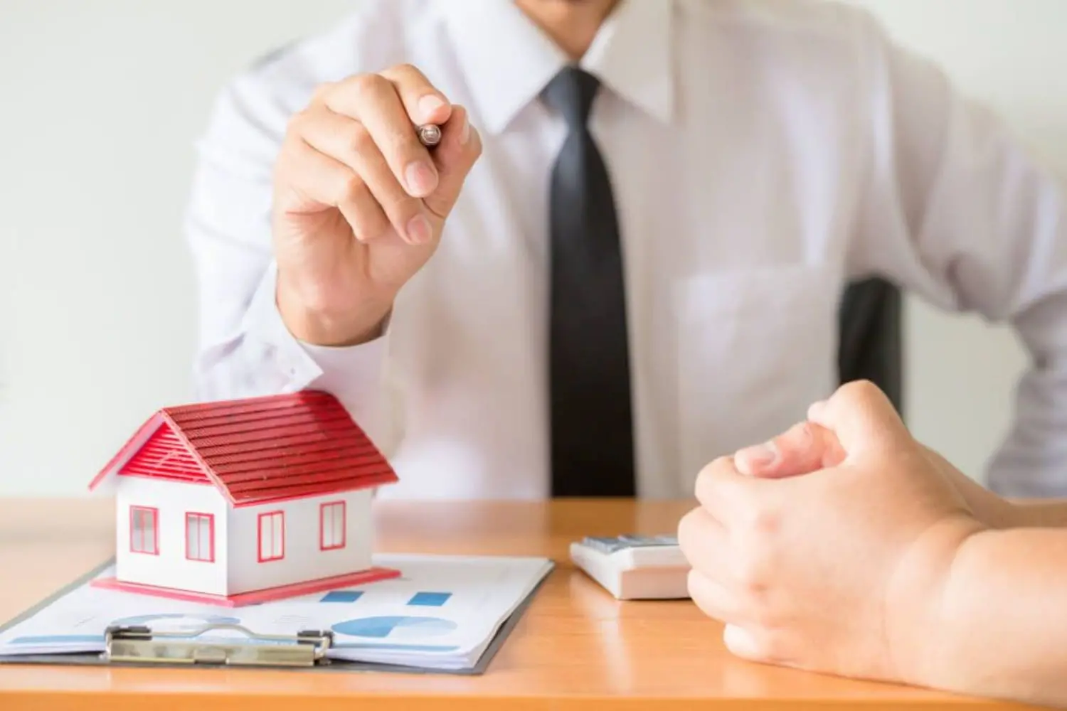 Tài sản thế chấp là gì? Có mấy loại, quy định, quyền và nghĩa vụ các bên