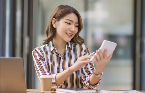 Chi trả các loại phí cho nước ngoài