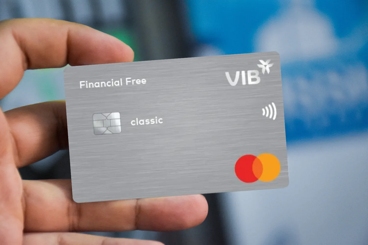 VIB Financial Free giải quyết nỗi lo phí thường niên 