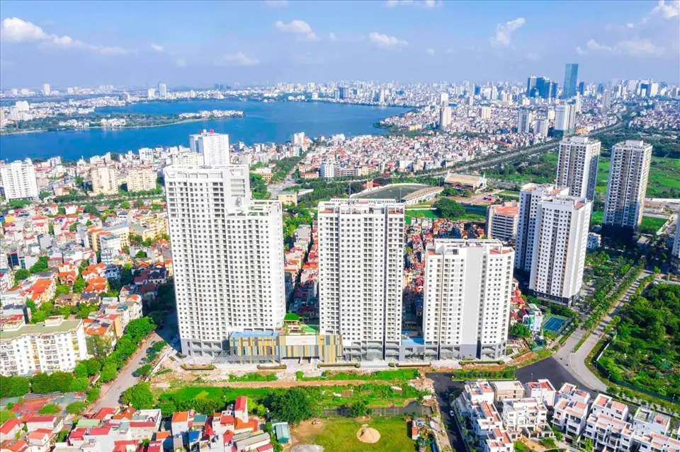 Đầu tư vào bất động sản cũng là một hướng đi tiềm năng.