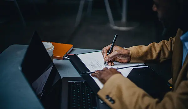 Quản lý tài chính doanh nghiệp là kỹ năng cần thiết để CEO mang lại lợi ích cho doanh nghiệp mình