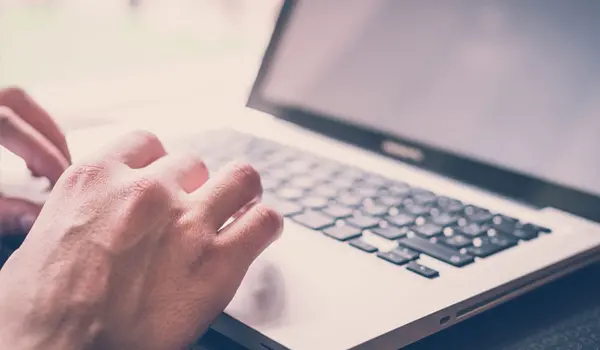 Ngoài MyVIB 2.0, khách hàng có thể nạp tiền điện thoại qua Internet Banking của VIB
