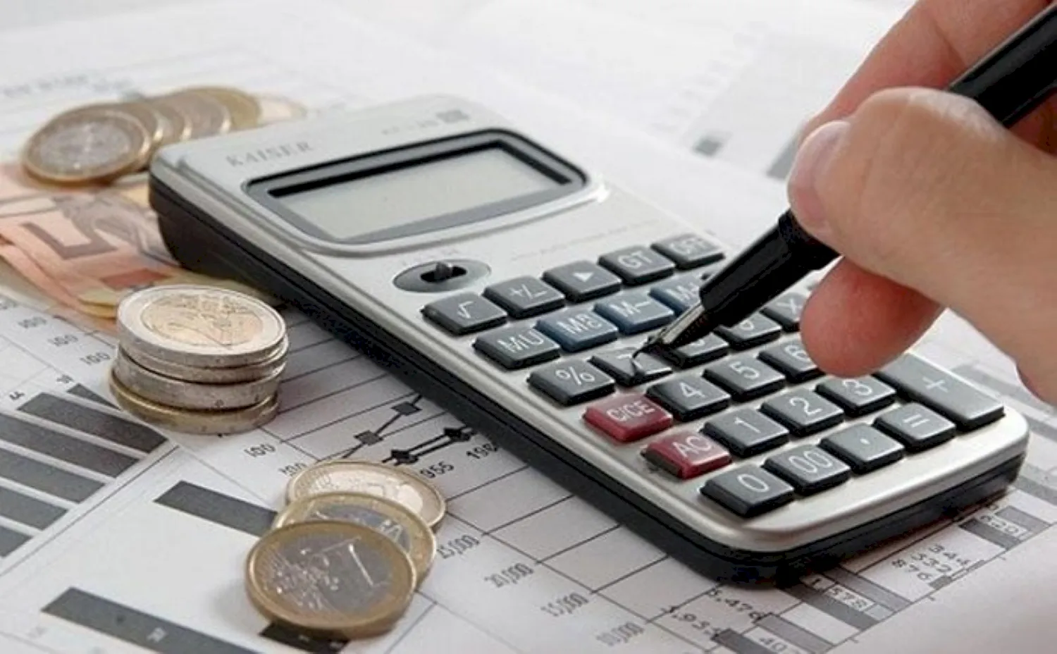 Nắm vững công thức tính phí phạt giúp bạn tránh được những sai sót.