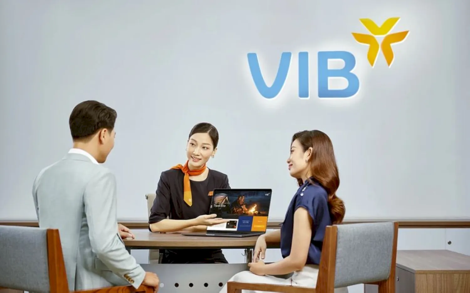 Vay tiêu dùng là hình thức vay vốn phục vụ các nhu cầu chi tiêu cá nhân và gia đình.